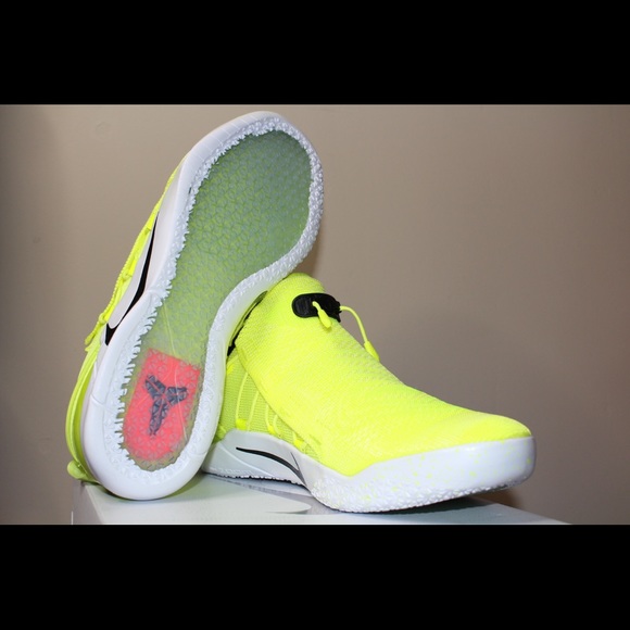 Kobe A.D. NXT HMD Volt - Picture 5 of 8